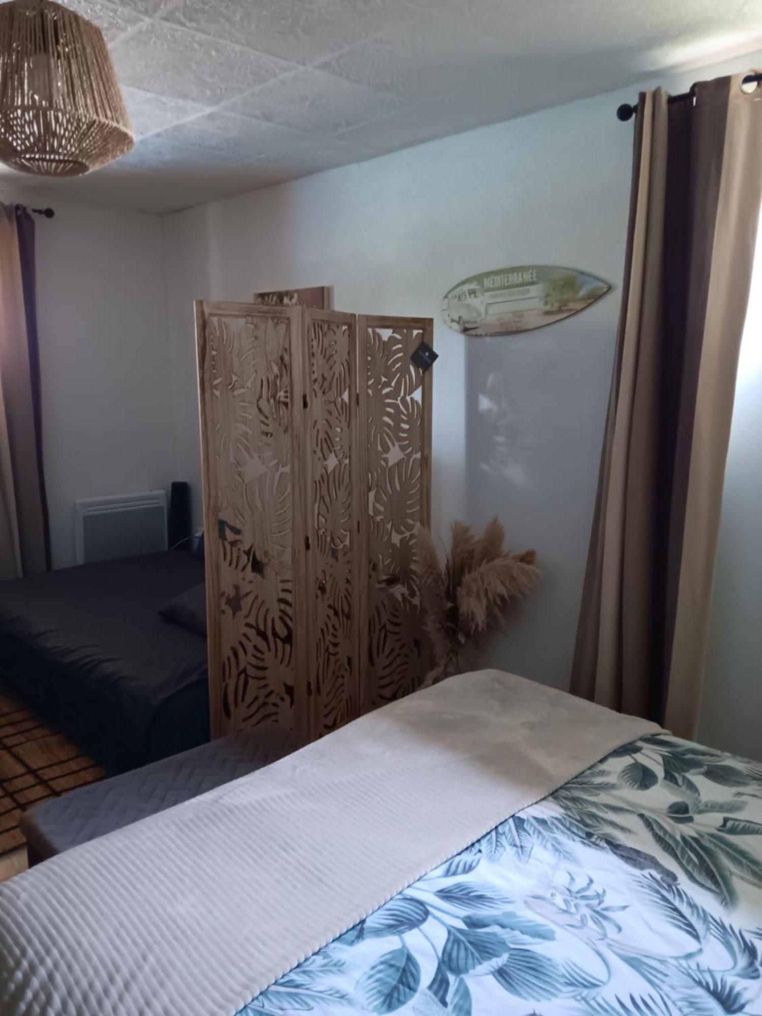 ホテル Domaine Des Favaud レクトゥール 部屋 写真